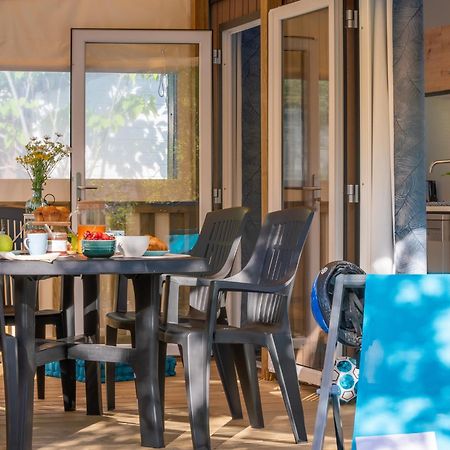 Camping Aubigny-Les Clouzeaux Aubigny  Esterno foto